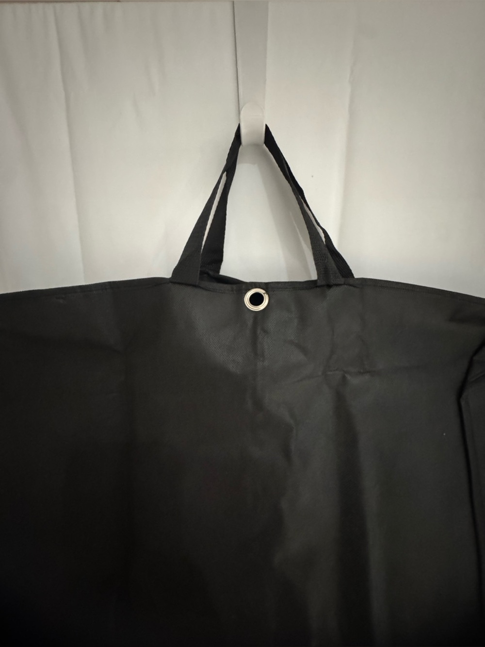 Two Black Hanging Garment Bags With Mesh Pockets. - Picture 10 of 14